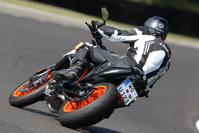 /Archiv-2020/30 15.08.2020 Plüss Moto Sport ADR/Hobbyracer/backside